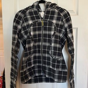 Lululemon hoodie size 8